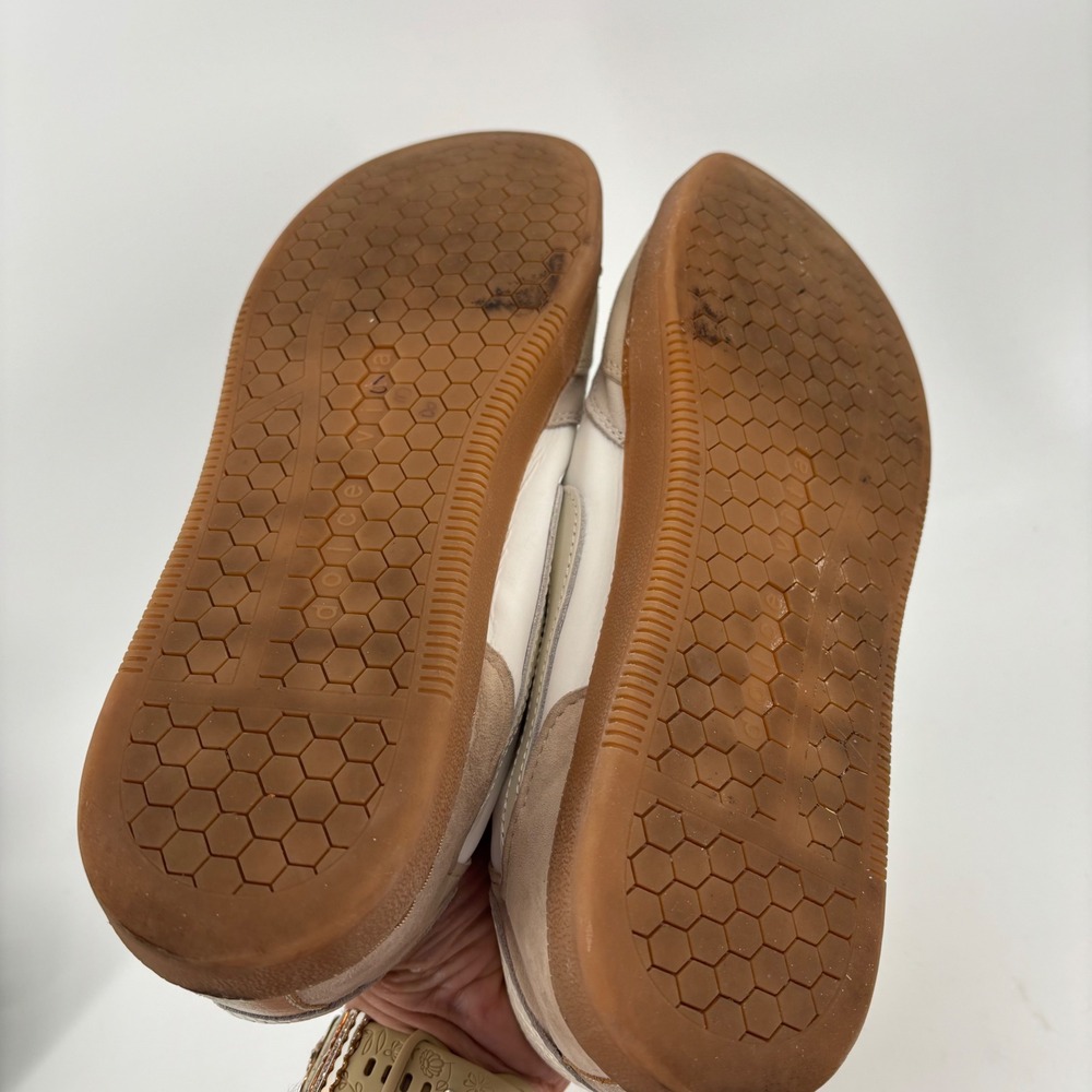 Dolce Vita Zina Sneakers Womens 10 White Tan Leather Suede Gum Sole Low Top - Picture 4 of 10